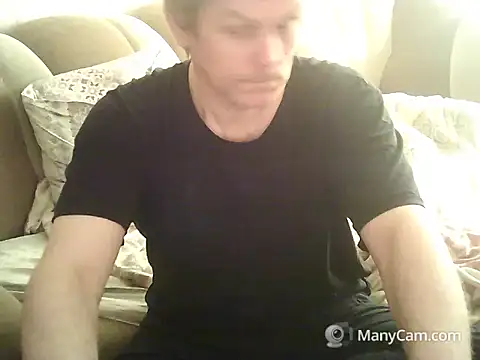 Mr__XX: διαδικτυακό σόου στην κάμερα