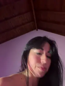 Chat XXX en directo de BrattyYani