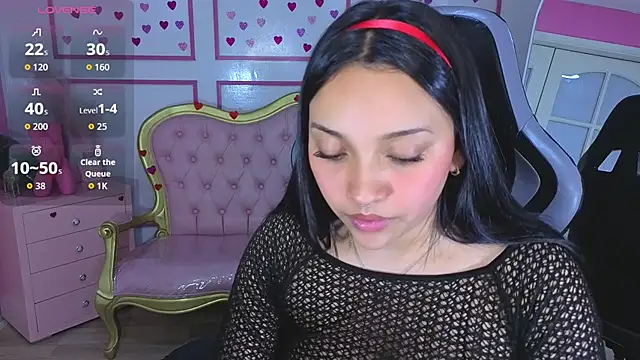 Chat +18 de lia_harper_t ao vivo