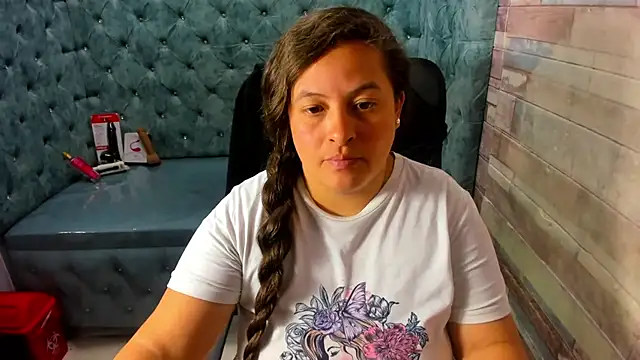 Sarah_Boobs_: απευθείας συνομιλία ΧΧΧ