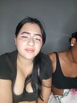 Sala de chat en directo de Chloe_Sky_love