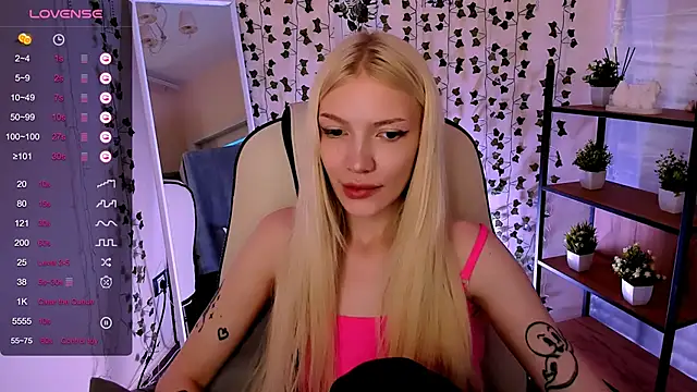 XXX chat uživo modela AnyaTaylor_