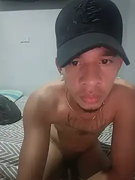 Show modela hotshame21 na web-kameri
