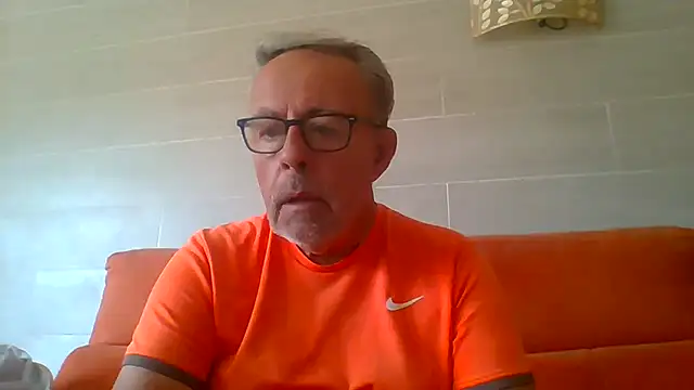 Pokazy przed kamerką – tuggy59