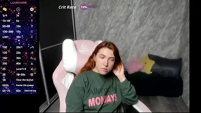 Reginasmilee's Live XXX Chat