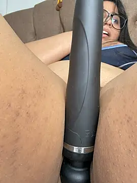 XXX chat uživo modela virginbrunette99