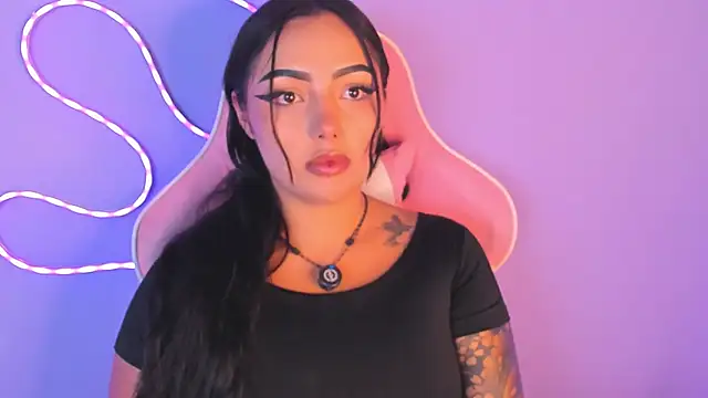 Chatroom XXX en direct de NinaAngel6