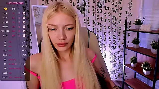 AnyaTaylor_ Live XXX-Chat