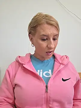 KaylinJan live XXX chat