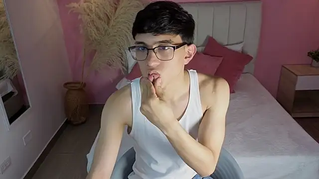ryan_valentino Webcam Show