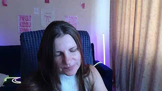 Mirabelle_Velvet: онлайн-секс-чат