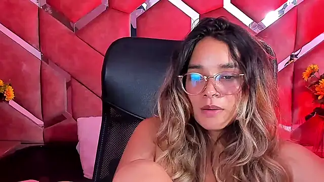 Онлайн чат XXX Olivia_Fox69