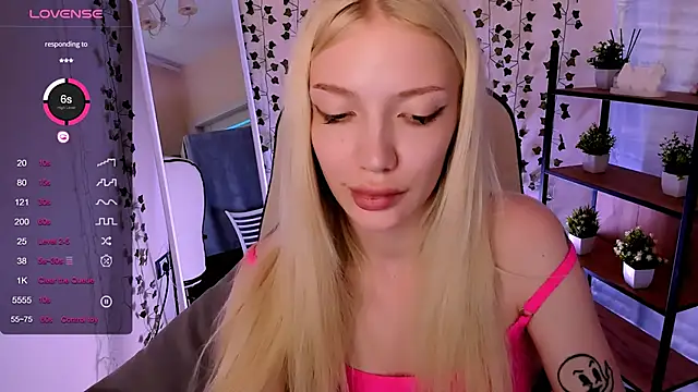 AnyaTaylor_'s Webcam Show