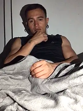 دردشة LiamDeep الجنسية المباشرة
