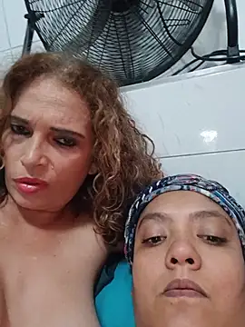 2Juicy_pussy 在線直播表演