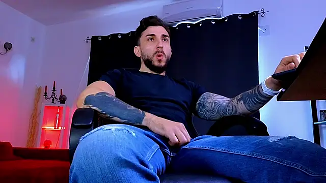 Chat XXX Live MightyAaron66