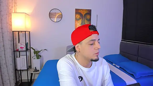 Онлайн чат XXX alejandro_calderon1