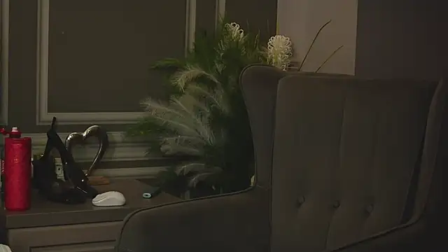 AylaFrost webcam show