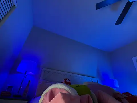4EVAGLACIERS Live XXX-chat
