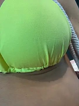 F3ckd0lllucy's Live XXX Chat