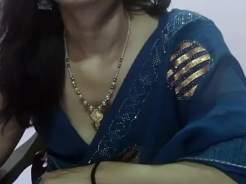 חדר צ'אט בשידור חי של Laila_Cute
