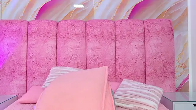 emmacurvy 即時 XXX 聊天