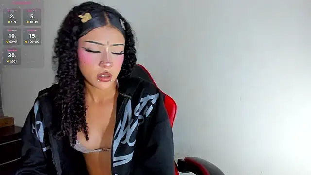 Онлайн чат XXX dolly_boob