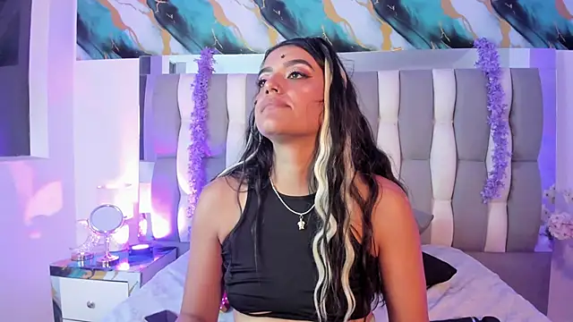 IsaDiiaz Adlı Modelin Canlı XXX Sohbeti