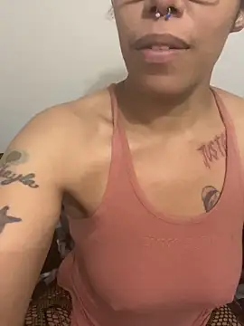 عرض كام Desirae_Luciano