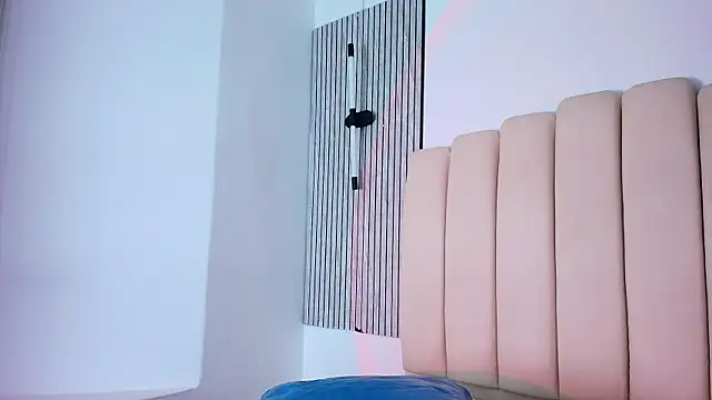 lian_cameron élő XXX-chatje