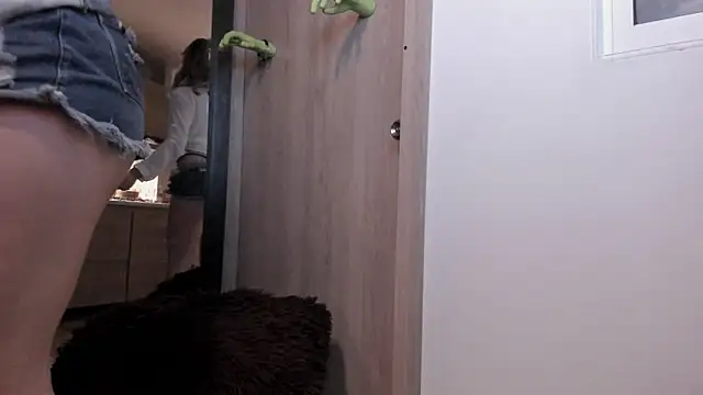 Laurenn_Sweet: απευθείας συνομιλία ΧΧΧ