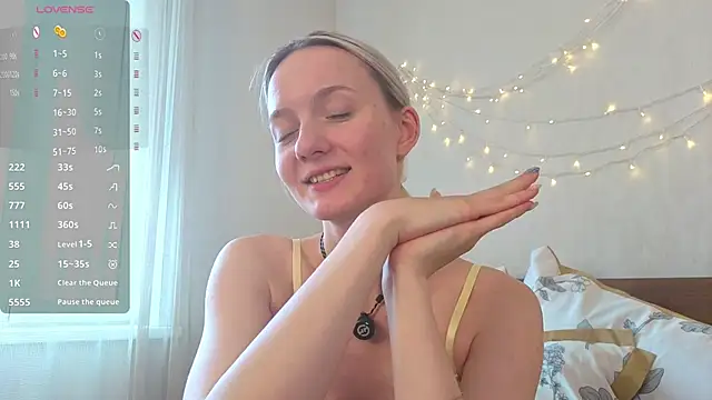 IdaValenti live XXX chat