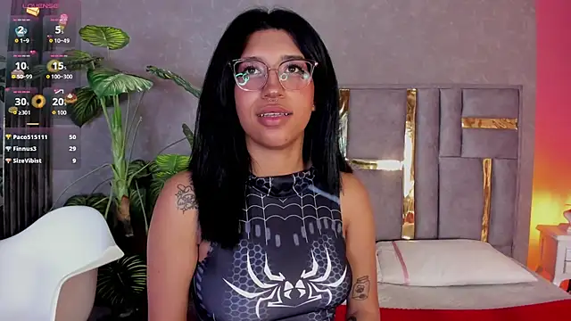 Karin_Ks Chat XXX in diretta