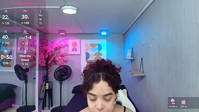 Maggy_t18 Chat XXX in diretta