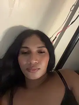 slutty_aki 在線直播表演
