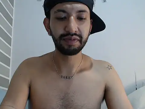 thomass1018 – Live XXX-chat