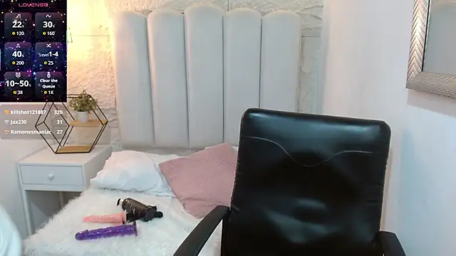 Echypyon_ Adlı Modelin Canlı Sohbet Odası