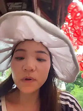 xiaochengzi505 Adlı Modelin Canlı XXX Sohbeti