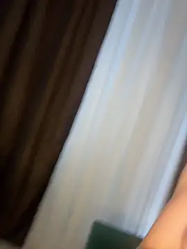 Chat XXX en directo de LittleFox___