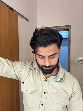 Royalboy_03 Adlı Modelin Canlı XXX Sohbeti