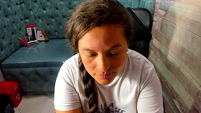Sarah_Boobs_ Live XXX Chat
