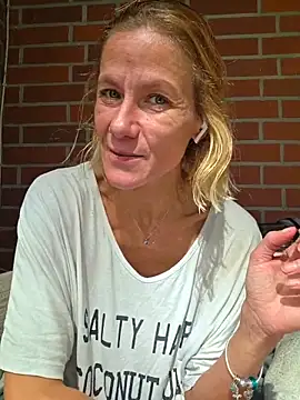 yola181 – Live XXX-chat