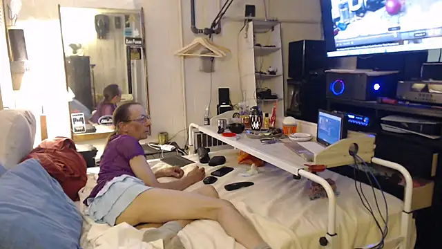 Puff0169 Webcam show