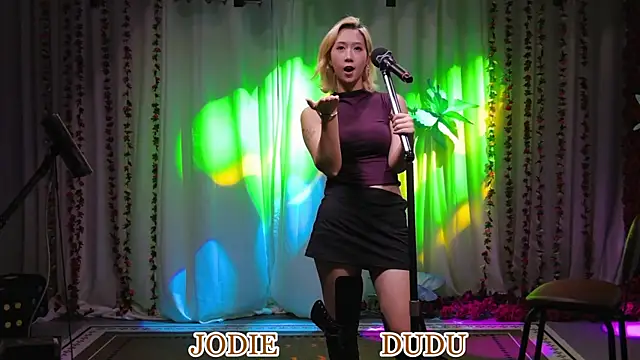Qianshuibay_Jodie 在線直播表演