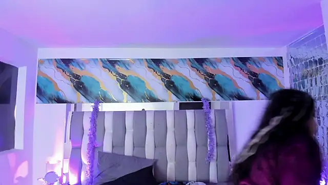 Chat XXX en directo de IsaDiiaz