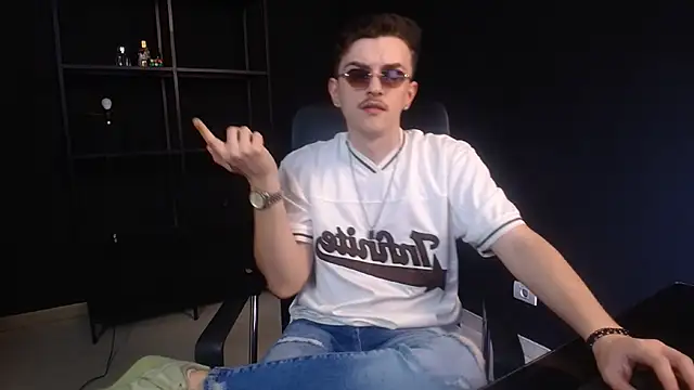FelixStarkk – Naživo XXX chat