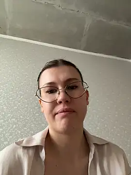 Chat +18 de RinaCat ao vivo