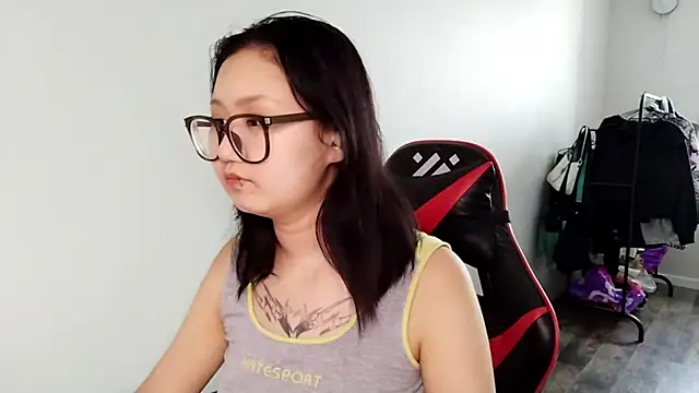 Chat XXX ao vivo de AdelineCanup