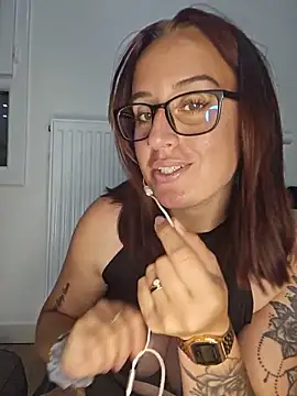 Show modela Lindsay_00off na web-kameri