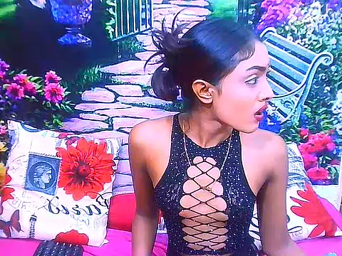 IndianPretty14u2Luv Chat XXX in diretta